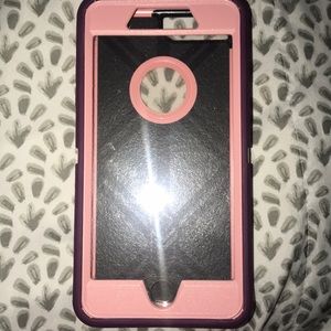 Pink iPhone 7 plus Otterbox Defender Case